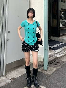 「WHO'S WHO gallery（フーズフーギャラリー）の【WEB限定カラーあり】シアーリブＷボタンフーディ（パーカー、ブルー系）」を使った、makiさん（レディース・159cm）の春コーディネート
