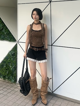 「WHO'S WHO gallery（フーズフーギャラリー）のタイ付きドットキャミ（キャミソール、ブラウン系）」を使った、makiさん（レディース・159cm）の夏コーディネート