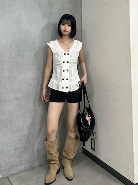 「WHO'S WHO gallery（フーズフーギャラリー）のWボタンレースチュニック（シャツ/ブラウス、ホワイト系）」を使った、makiさん（レディース・159cm）の夏コーディネート