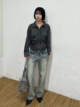 「WHO'S WHO gallery（フーズフーギャラリー）のバックリボンストライプシャツ（シャツ/ブラウス、ブラック系）」を使った、makiさん（レディース・159cm）の夏コーディネート