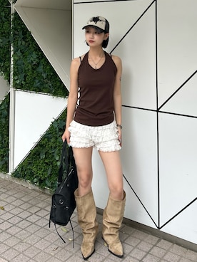 「WHO'S WHO gallery（フーズフーギャラリー）の【SLOPPY 】バックリボンホルターキャミ（タンクトップ、ブラウン系）」を使った、makiさん（レディース・159cm）の夏コーディネート