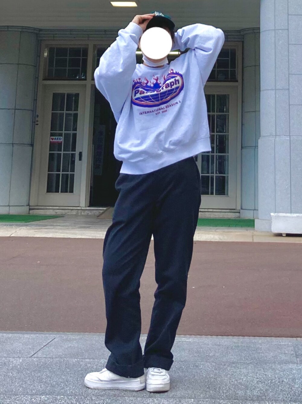「大人カジュアル、ストリート、メンズライク、シンプル、ディッキーズ(Dickies)、おしゃれさんと繋がりたい、冬コーデ、トレーナー、キャップ、リラックススタイル」｜「Dickiesのアイテム（パンツ、ブラック系）」を使った、_さん（レディース・163cm）の秋コーディネートの1枚目の写真