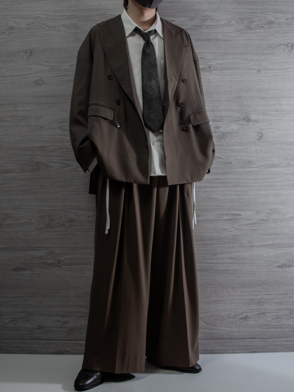 【VELNUS】2wayモードデザイン オーバーダブルテーラードジャケット VELNUS】2way mode design over double tailored jacket / 2way