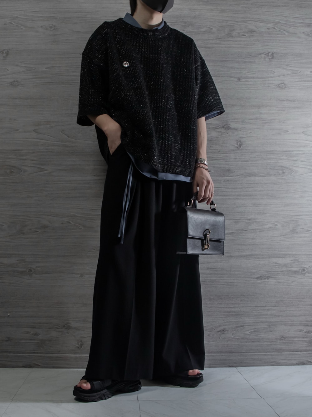 新品未使用 【VELNUS】透かし編みルーズ半袖ラメサマーニット ブラックL セール】【VELNUS】Watermark knitting loose short sleeve lame