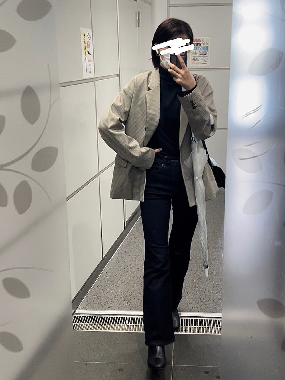 「GUのアイテム（デニムパンツ、ブルー系）」を使った、M.Uさん（レディース・168cm）の秋コーディネートの1枚目の写真