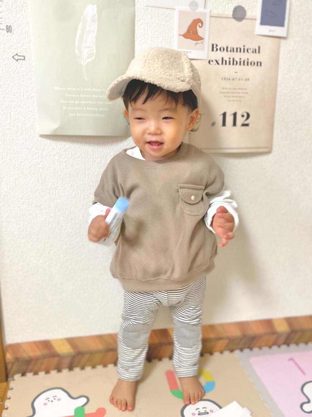 「キッズファッション、秋コーデ、1歳、秋🍁コーデ、おとこのこ、プチプラ、キッズ、キッズコーデ、むすこふく、男の子ベビー、男の子コーデ、SHEIN」｜「Birthdayのアイテム（パンツ、ホワイト系）」を使った、itmuuuuuさん（キッズ・80cm）の秋コーディネートの1枚目の写真