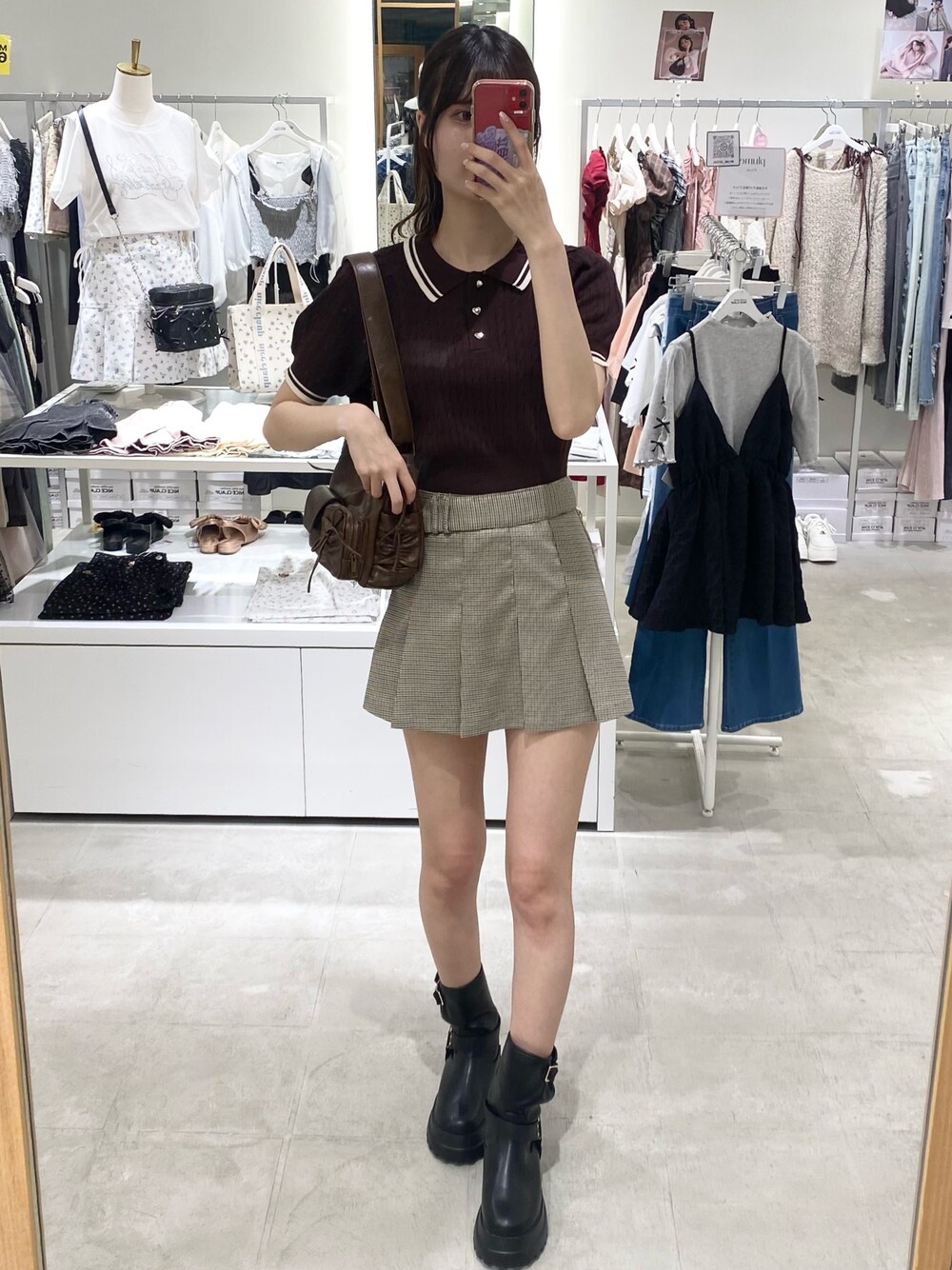 「ナイスクラップ、高身長、骨格ウェーブ、高身長女子、高身長コーデ、ootd、one after another NICE CLAUP、ブラウン、シンプルコーデ、シンプル、お出かけコーデ、オトナカジュアル、おしゃれさんと繋がりたい、オトナ女子、ラクチンコーデ」｜「one after another NICE CLAUPのハートボタンケーブルポロニット（ニット/セーター、ブラウン系）」を使った、moeさん（レディース・174cm）の冬コーディネートの1枚目の写真