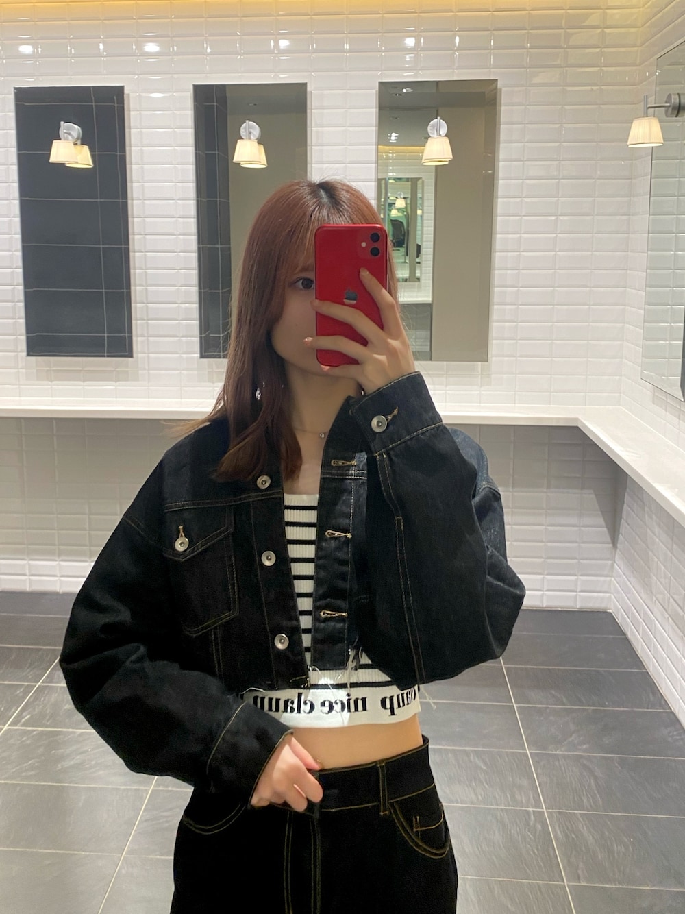 「デニム、ナイスクラップ、one after another NICE CLAUP、ootd、骨格ウェーブ、高身長女子、高身長コーデ、セットアップ、カジュアル、モノトーン、シンプルコーデ、プチプラ、ブラック、夏、ラフ」｜「one after another NICE CLAUPのショートデニムジャケット/Gジャン/セットアップあり（デニムジャケット、ブラック系）」を使った、moeさん（レディース・172cm）の夏コーディネートの1枚目の写真