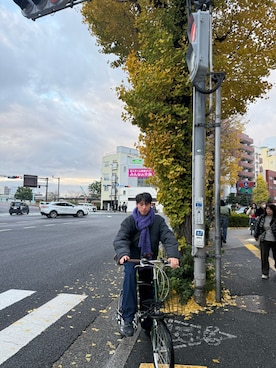 「NEONSIGN（ネオンサイン）のアイテム」を使った、きりはらさん（メンズ・168cm）の冬コーディネート