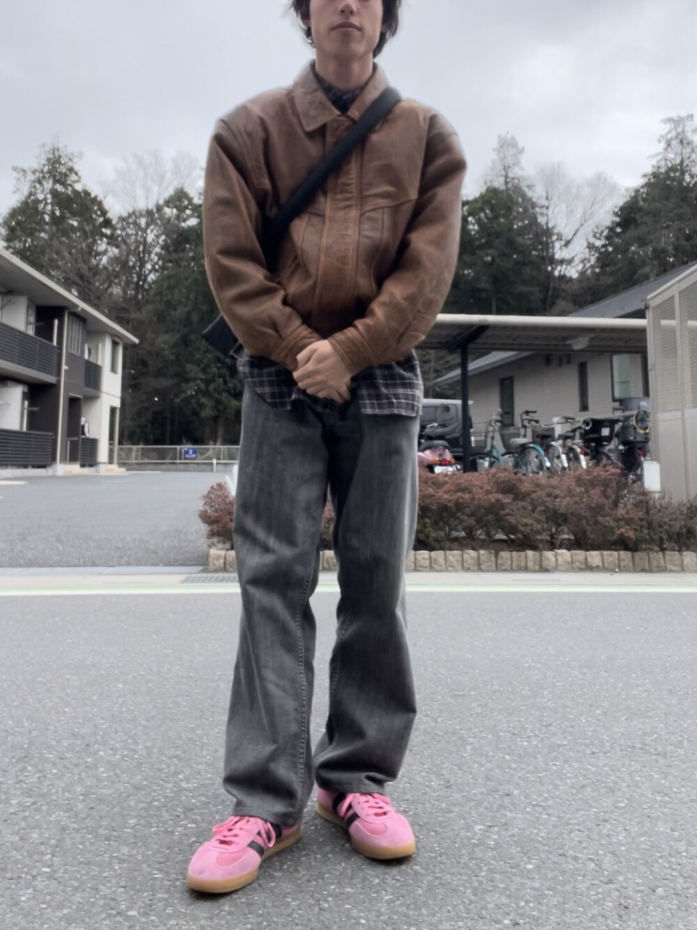 GUCCI 20AW ワイドデニム GUCCI - GUCCI フラワーデニム flower denimの通販 by 3｜グッチ