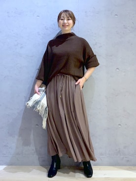 「LEPSIM（レプシィム）の7ゲージボトルネック満たされニット　294943（ニット/セーター、ブラウン系）」を使った、hanaeさん（レディース・161cm）の秋コーディネート