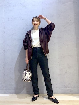 「LEPSIM（レプシィム）の撥水ドルマンマンパ　950781（マウンテンパーカー、ブラウン系）」を使った、hanaeさん（レディース・161cm）の秋コーディネート