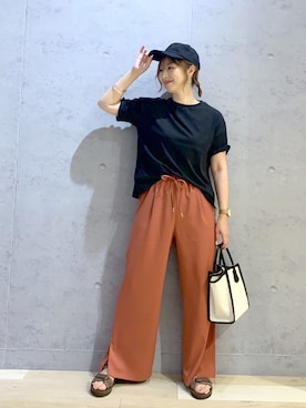 「LEPSIM（レプシィム）の機能付きシンプルＣＡＰ　956181（キャップ、ブラック系）」を使った、hanaeさん（レディース・161cm）の夏コーディネート