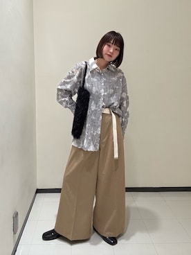 「スラックス」｜「アイテム（その他シューズ）」を使った、わらちゃんさん（レディース・162cm）の秋コーディネート