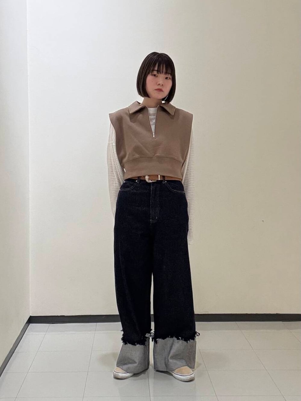 「大人カジュアル、デニム、スウェット、KBF、newarrival、休日スタイル、骨格ウェーブ、初夏のお出掛けコーデ、私の推しデニムスタイル」｜「KBFのシアーボーダールーズカットソー（Tシャツ/カットソー、ホワイト系）」を使った、わらちゃんさん（レディース・162cm）の春コーディネートの1枚目の写真