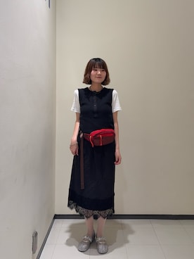 「KBF（ケイビーエフ）のワッフルヘンリーネックタンクトップ（タンクトップ、ブラック系）」を使った、わらちゃんさん（レディース・162cm）の夏コーディネート