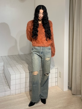 「MURUA（ムルーア）のアイテム（デニムパンツ）」を使った、成田すみれさん（レディース・171cm）の秋コーディネート