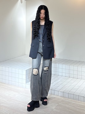 「MURUA（ムルーア）のアイテム（パンツ）」を使った、成田すみれさん（レディース・171cm）の春コーディネート