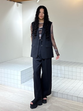 「MURUA（ムルーア）のアイテム（パンツ）」を使った、成田すみれさん（レディース・171cm）の春コーディネート