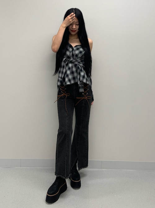 レースアップフレアデニム（デニムパンツ）｜MURUA（ムルーア