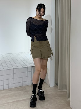 「MURUA（ムルーア）のアイテム（スカート）」を使った、成田すみれさん（レディース・171cm）の秋コーディネート