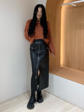 「MURUA（ムルーア）のアイテム（スカート）」を使った、成田すみれさん（レディース・171cm）の秋コーディネート