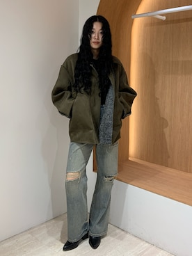 「アイテム（テーラードジャケット）」を使った、成田すみれさん（レディース・171cm）の秋コーディネート