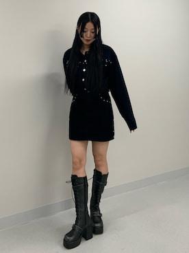 「アイテム（デニムジャケット）」を使った、成田すみれさん（レディース・171cm）の夏コーディネート