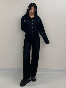 「アイテム（デニムジャケット）」を使った、成田すみれさん（レディース・171cm）の夏コーディネート