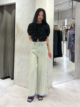 「MURUA（ムルーア）の【セットアップ対応】サイドZIPスリットワイドデニム（デニムパンツ、ブルー系）」を使った、成田すみれさん（レディース・171cm）の夏コーディネート