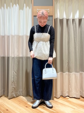 「アイテム（ドレスシューズ、シルバー系）」を使った、Saさん（レディース・165cm）の秋コーディネート