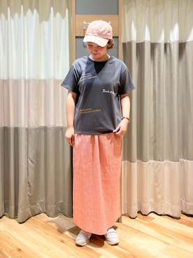 「チャコール」｜「アイテム（ハット）」を使った、Saさん（レディース・165cm）の夏コーディネート