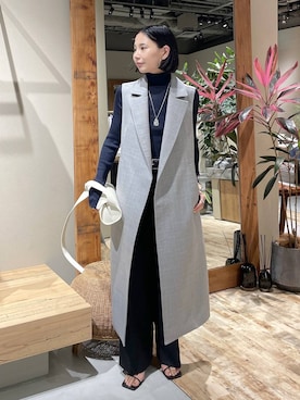 「アイテム（その他アウター、グレー系）」を使った、FUMIさん（レディース・162cm）の秋コーディネート