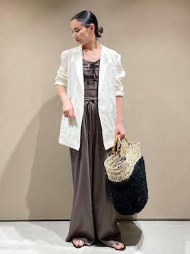 「アイテム（テーラードジャケット）」を使った、FUMIさん（レディース・162cm）の夏コーディネート