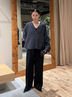 「アイテム（ノーカラーコート）」を使った、FUMIさん（レディース・162cm）の秋コーディネート