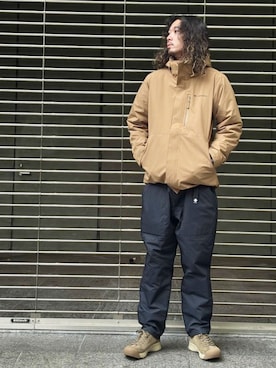 「アイテム（ブルゾン、ブラウン系）」を使った、コロンビア公式さん（メンズ・184cm）の冬コーディネート