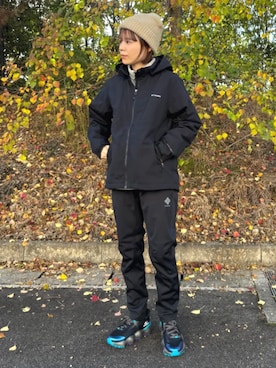 コロンビア公式さんのコーディネート