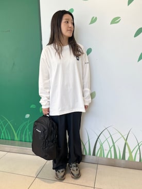 「アイテム（サンダル、グリーン系）」を使った、コロンビア公式さん（レディース・159cm）の夏コーディネート