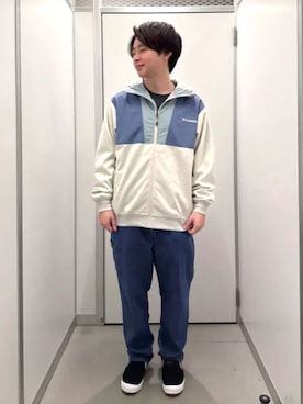 コロンビア公式さんのコーディネート