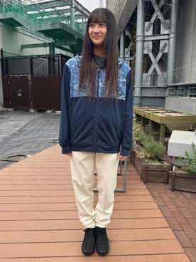 コロンビア公式さんのコーディネート