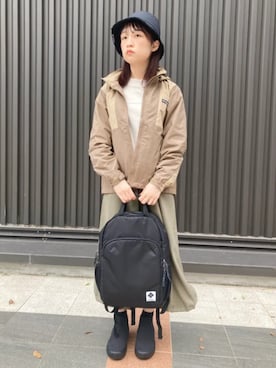 コロンビア公式さんのコーディネート