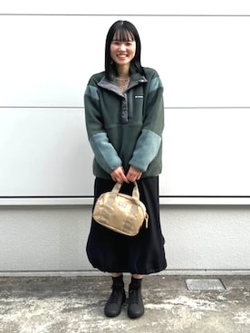 コロンビア公式さんのコーディネート