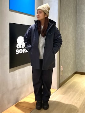 コロンビア公式さんのコーディネート