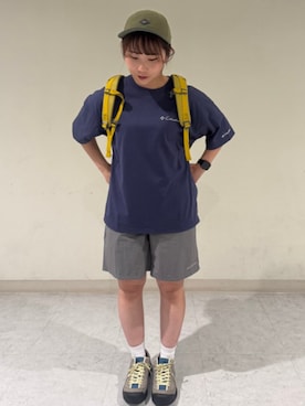 「アイテム（バックパック/リュック）」を使った、コロンビア公式さん（レディース・160cm）の夏コーディネート