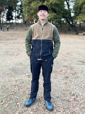 コロンビア公式さんのコーディネート