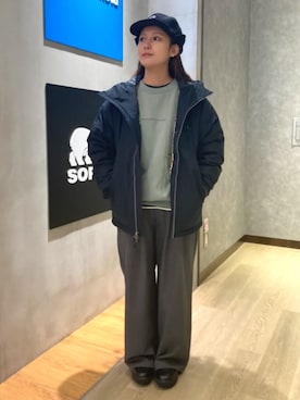 コロンビア公式さんのコーディネート