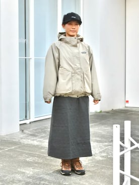 コロンビア公式さんのコーディネート