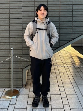 コロンビア公式さんのコーディネート