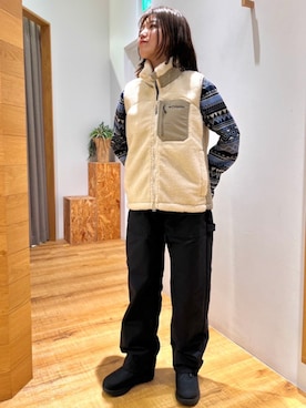 コロンビア公式さんのコーディネート
