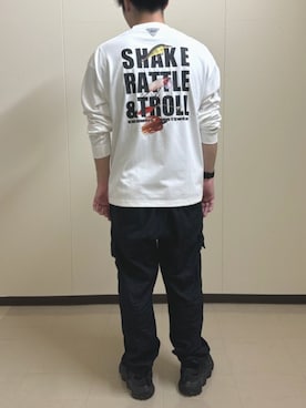 コロンビア公式さんのコーディネート